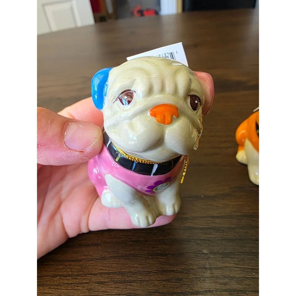Set Of 2 Ceramic‎ Bulldogs Figurines Salt and Pepper shaker Kitchen A1